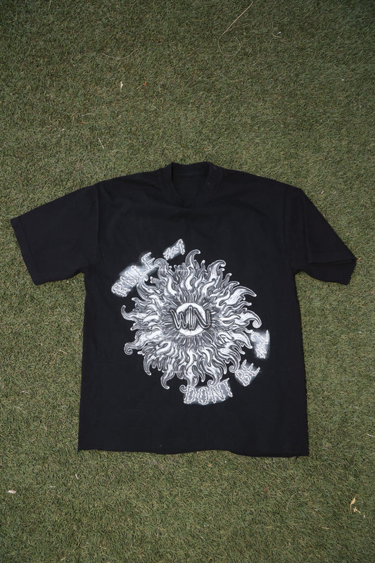 WIN TEE- black/white